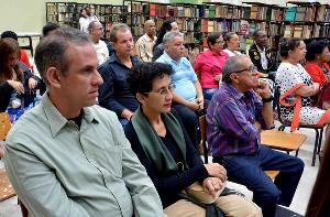 Prosigue en Camagüey el XXIX Encuentro de Escritores Prosigue en Camagüey el XXIX Encuentro de Escritores